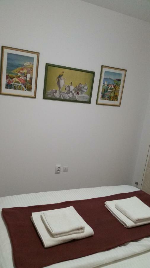 Kolonaki Domus Apartment Яш Екстериор снимка