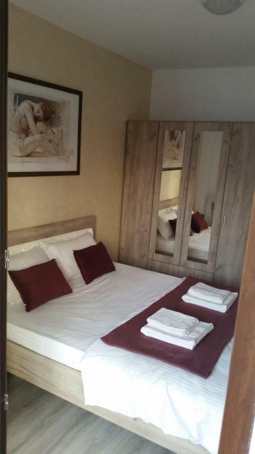 Kolonaki Domus Apartment Яш Екстериор снимка