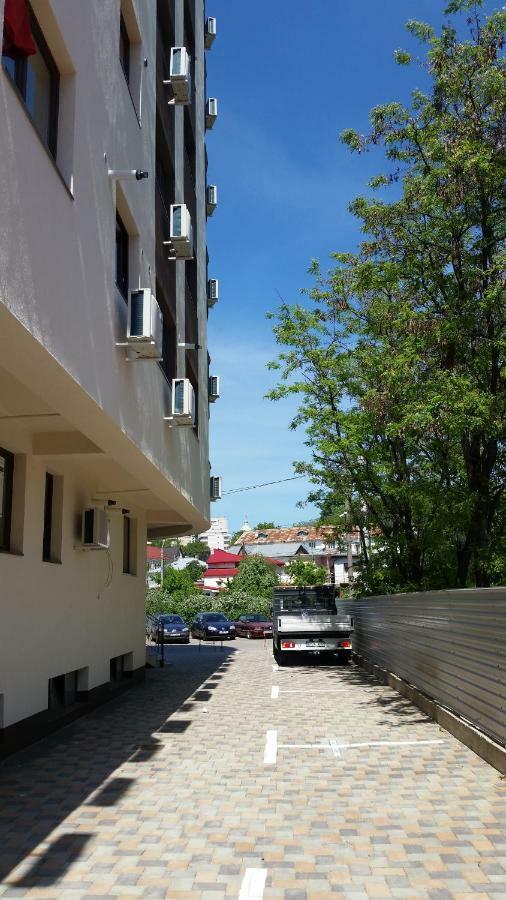 Kolonaki Domus Apartment Яш Екстериор снимка