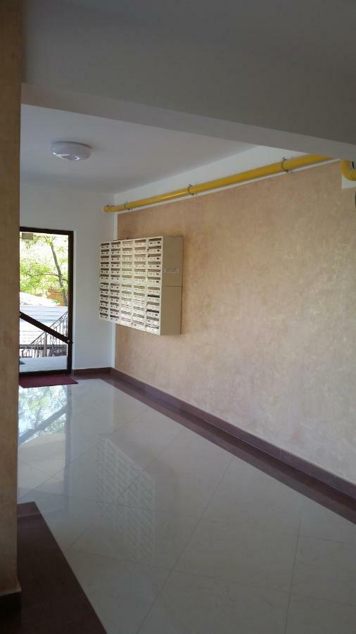 Kolonaki Domus Apartment Яш Екстериор снимка