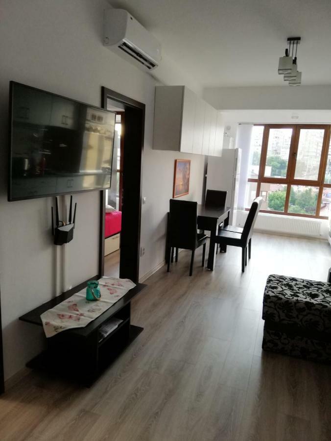 Kolonaki Domus Apartment Яш Екстериор снимка